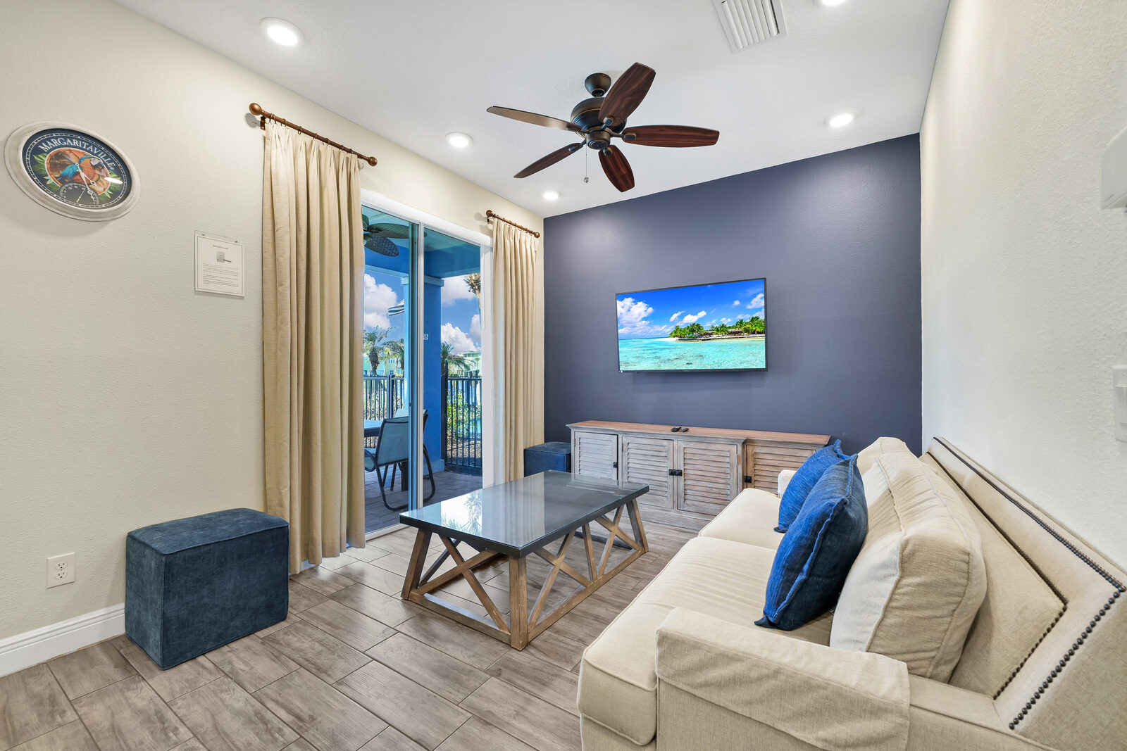 Living room with slider to the terrace